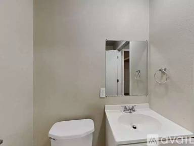 Main picture of 933 Parkside Place Ave