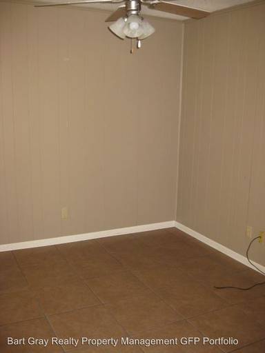 Main picture of Elm Street