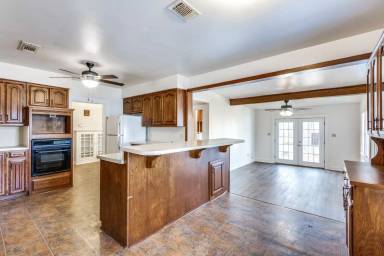 Main picture of 415 Normal St