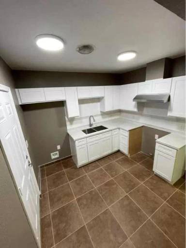 Main picture of 414 Wilshire Ln