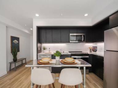 Main picture of 5724 N Greeley Ave