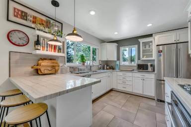Main picture of 1900 Pine Ridge Dr