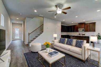 Main picture of 275 Fender Walk