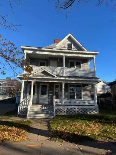 Main picture of 526 McClellan St