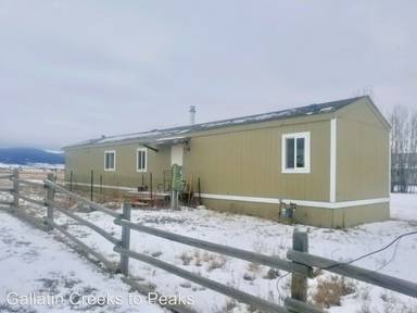 Main picture of 6 Rabel Ln
