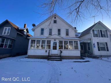 Main picture of 1917 1/2 W 2nd St