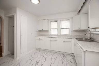 Main picture of 21180 Westport Ave