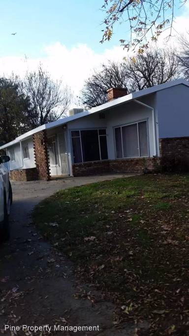 Main picture of 2174 Paris Ave