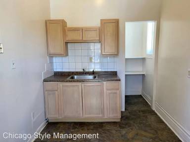 Main picture of 4811 S Indiana Ave