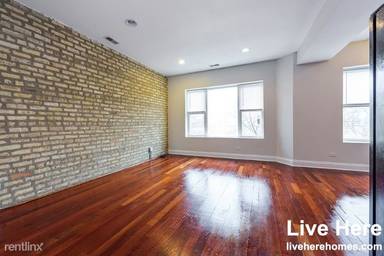 Main picture of 6500 N Claremont Ave