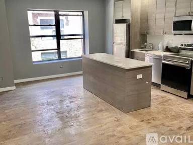 Main picture of 4830 S Drexel Blvd
