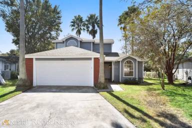 Main picture of 215 Cypress Dr