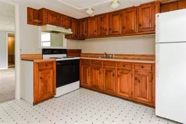 Main picture of 11 Hilltop Dr