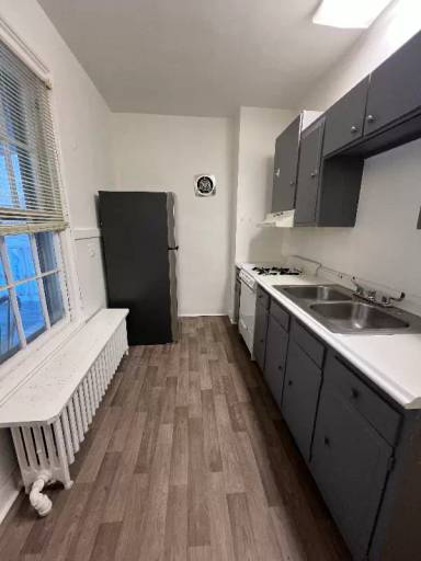 Main picture of 2171 12th St
