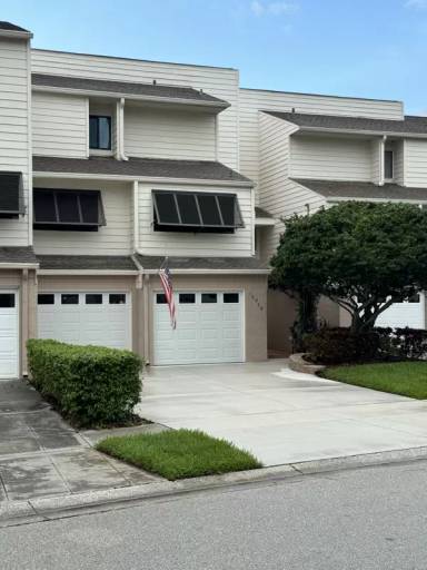 Main picture of 13968 Lake Point Dr