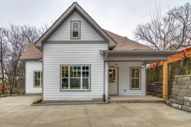 Main picture of 2234 Cruzen St