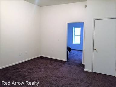 Main picture of 243 W 9th St