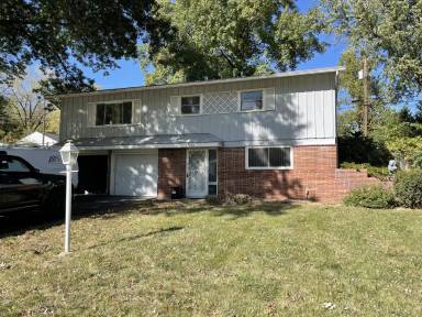 Main picture of 8432 Armstrong Ave