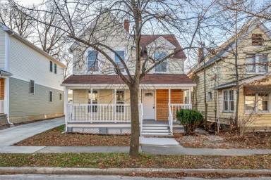 Main picture of 1566 Winchester Ave