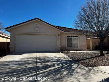 Main picture of 916 Galeras St NW