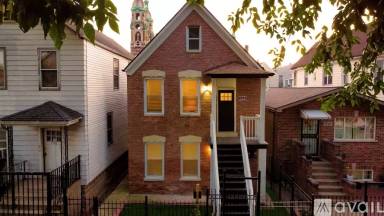 Main picture of 4550 S Paulina St