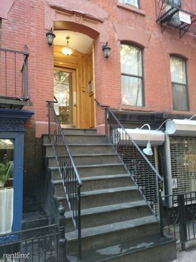 Main picture of 422 E 9th St