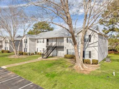 Main picture of Springlake Apartments