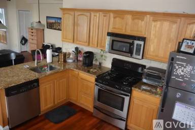 Main picture of 424 Seville St