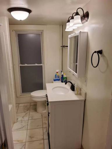 Main picture of 307 E Howard St