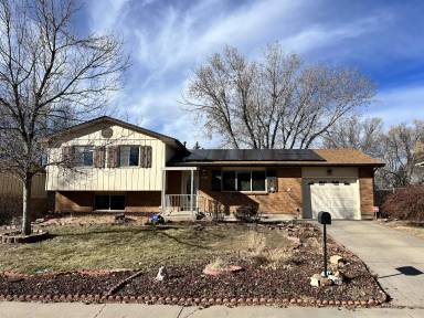 Main picture of 6860 Fielding Cir