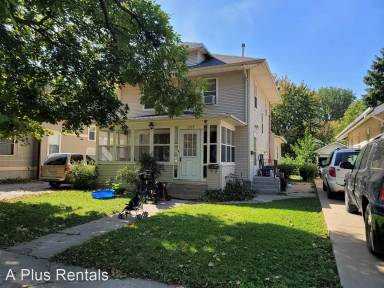 Main picture of 1209 S Norton Ave