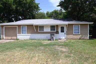 Main picture of 1421 Harris Ln