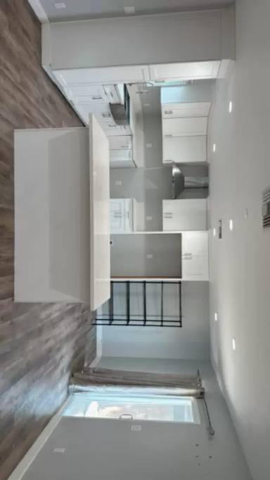 Main picture of 14117 Light St