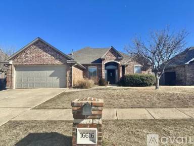 Main picture of 16616 Ventana Blvd