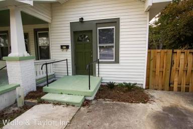 Main picture of 3801 Lamar St