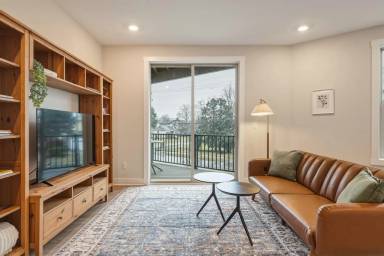 Main picture of 2552 Talbott Ave