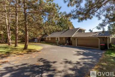 Main picture of 30806 N Lakeview Dr