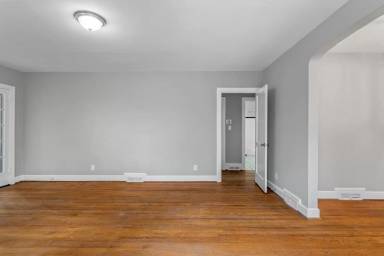Main picture of 2221 Pinecroft Rd