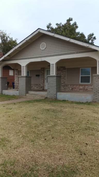 Main picture of 1416 NE 12th St