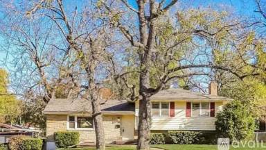 Main picture of 11816 E 32nd St S