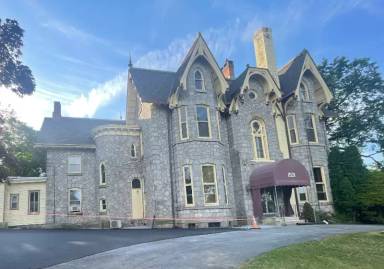 Main picture of 1501 Mineral Spring Rd