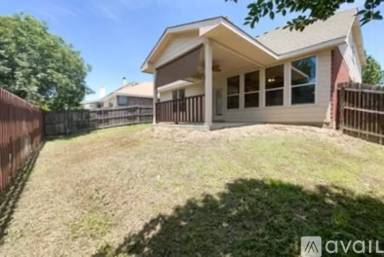 Main picture of 7233 Lindentree Ln