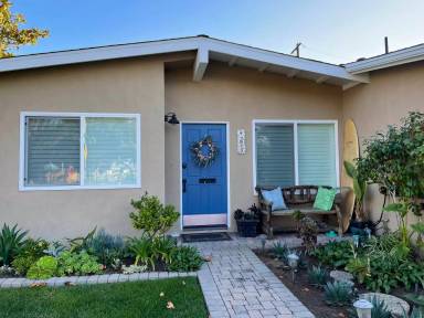 Main picture of 4720 Emerald St