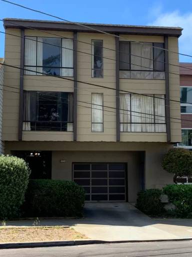 Main picture of 273 S Parkview Ave