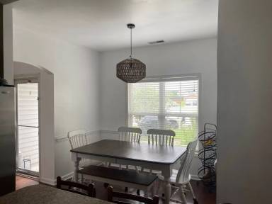 Main picture of 240 Seville St