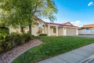 Main picture of 1467 N 1540 W
