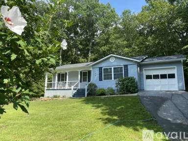 Main picture of 166 Lakeshire Dr