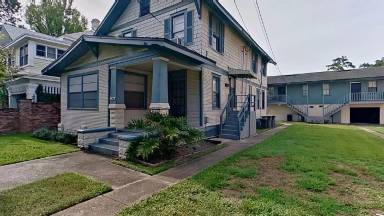 Main picture of 2350 Forbes St