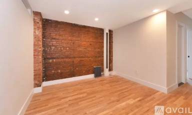 Main picture of 503 E 12th St