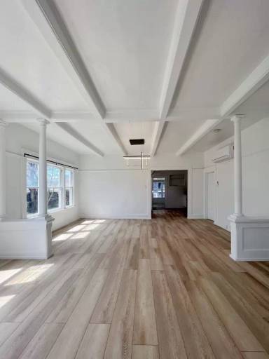 Main picture of 170 Burns St